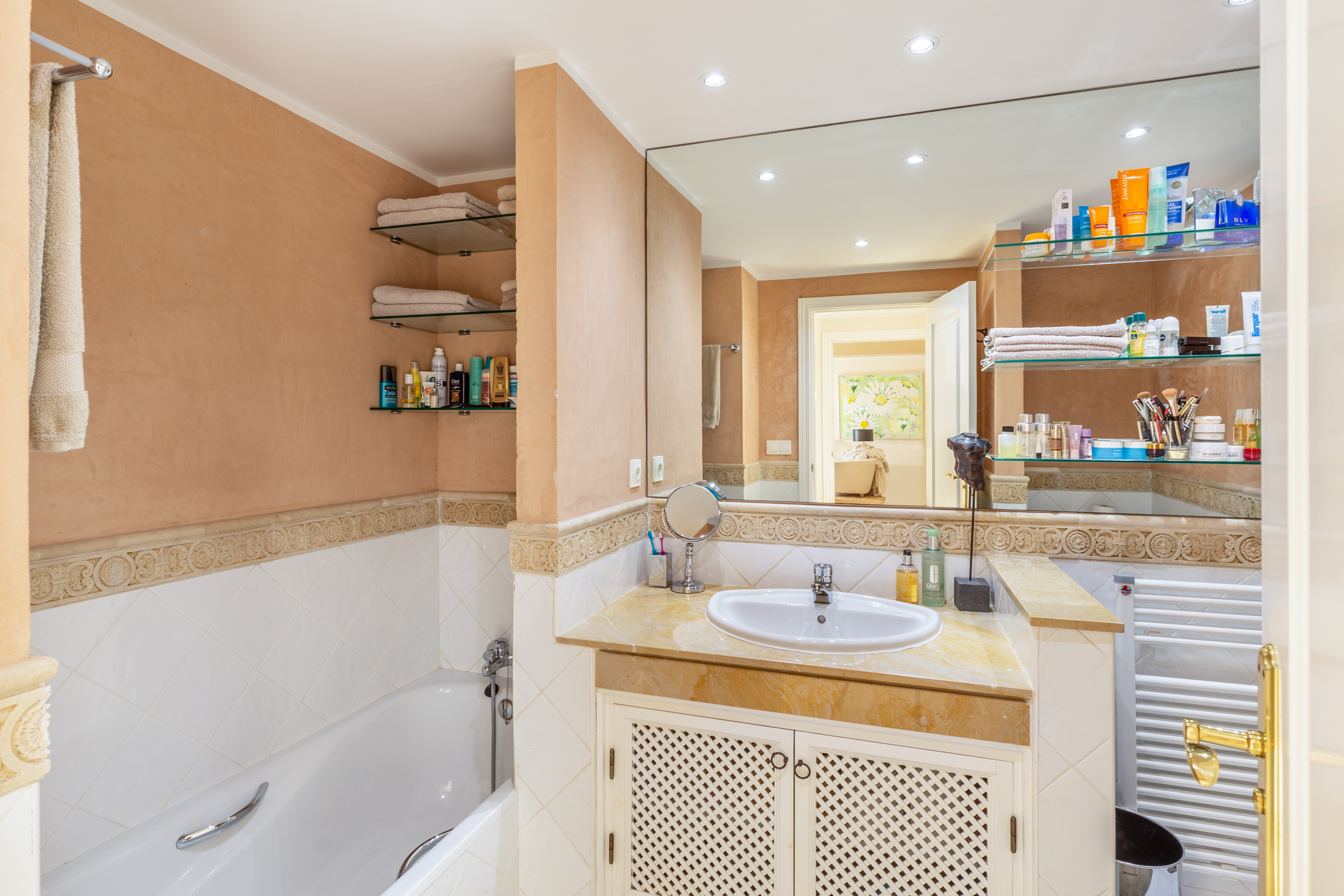 Spacious penthouse in a luxury Golf residence in Nova Santa Ponsa