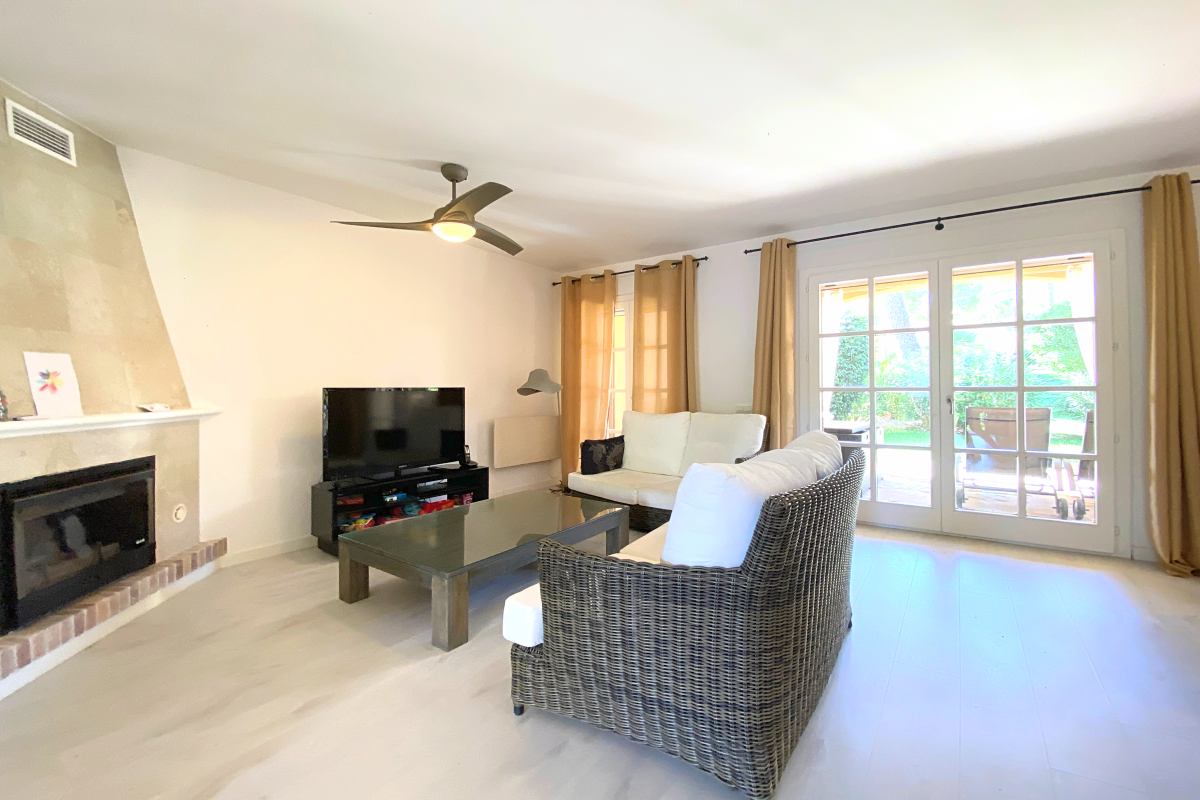 Townhouse in a beautiful residential community in Santa Ponsa