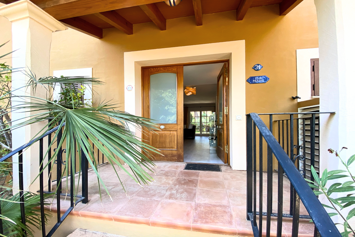 Townhouse in a beautiful residential community in Santa Ponsa