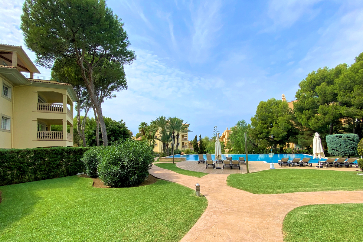 Garden apartment in Nova Santa Ponsa