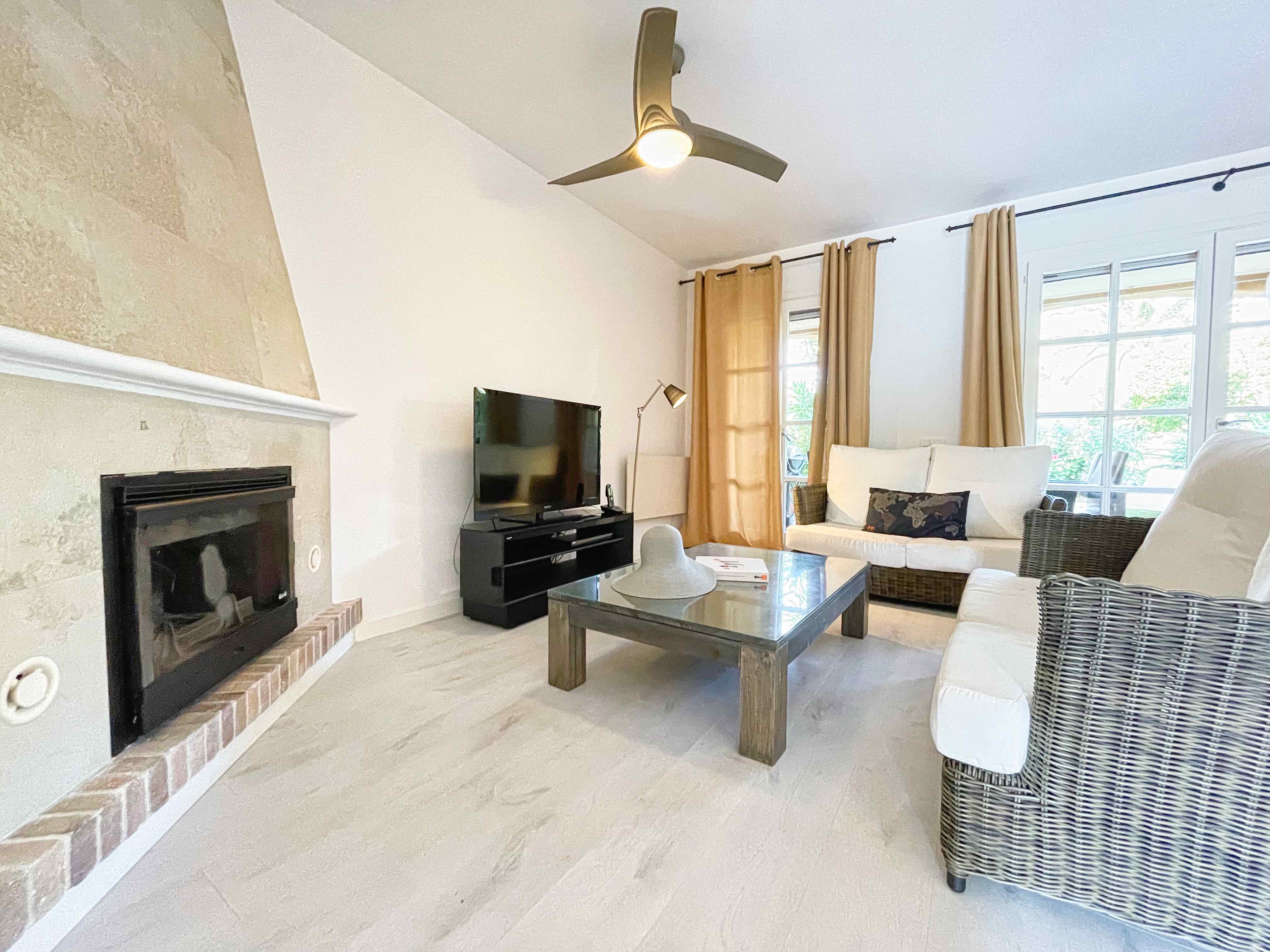 Townhouse in a beautiful residential community in Santa Ponsa