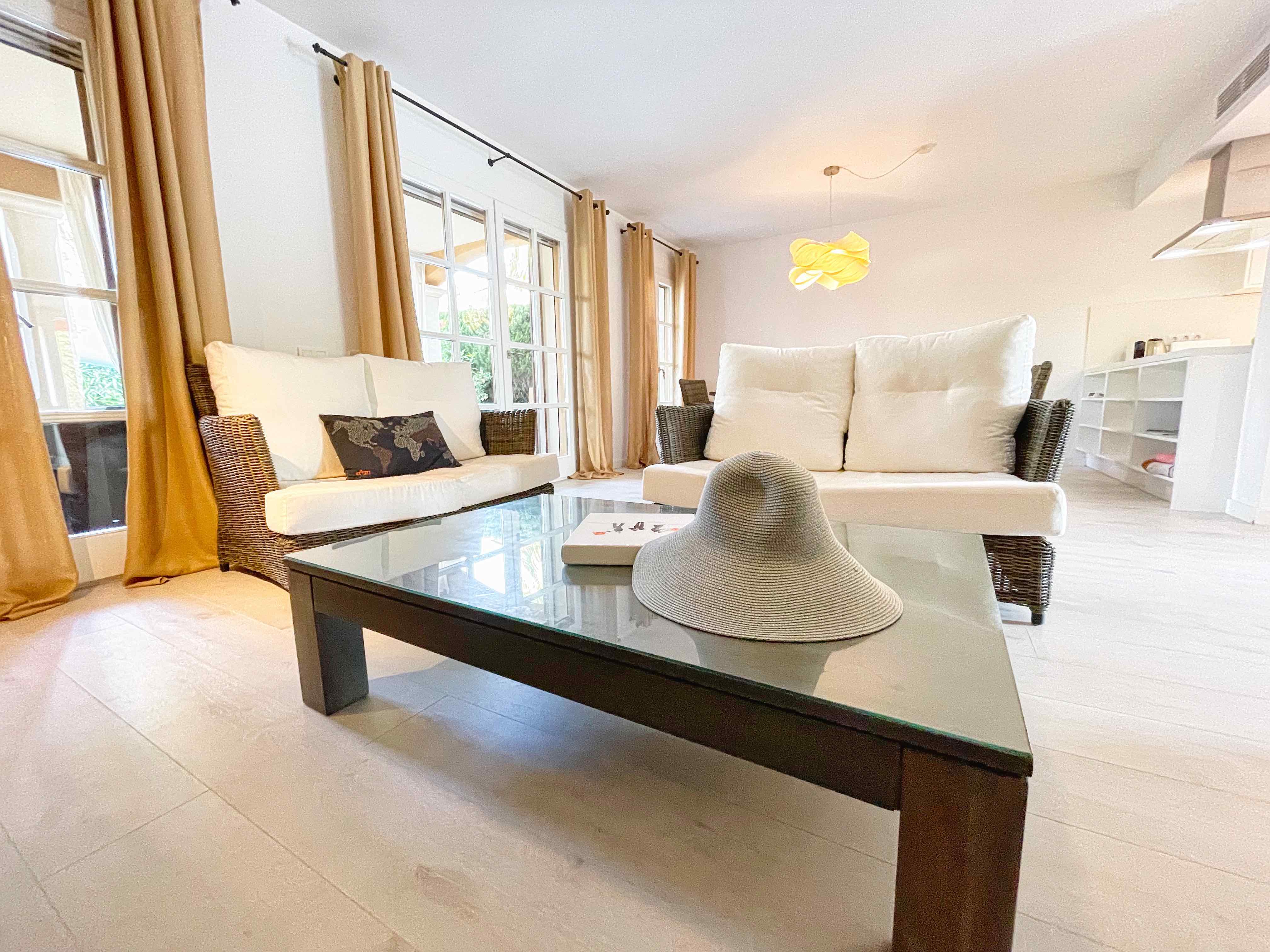 Townhouse in a beautiful residential community in Santa Ponsa