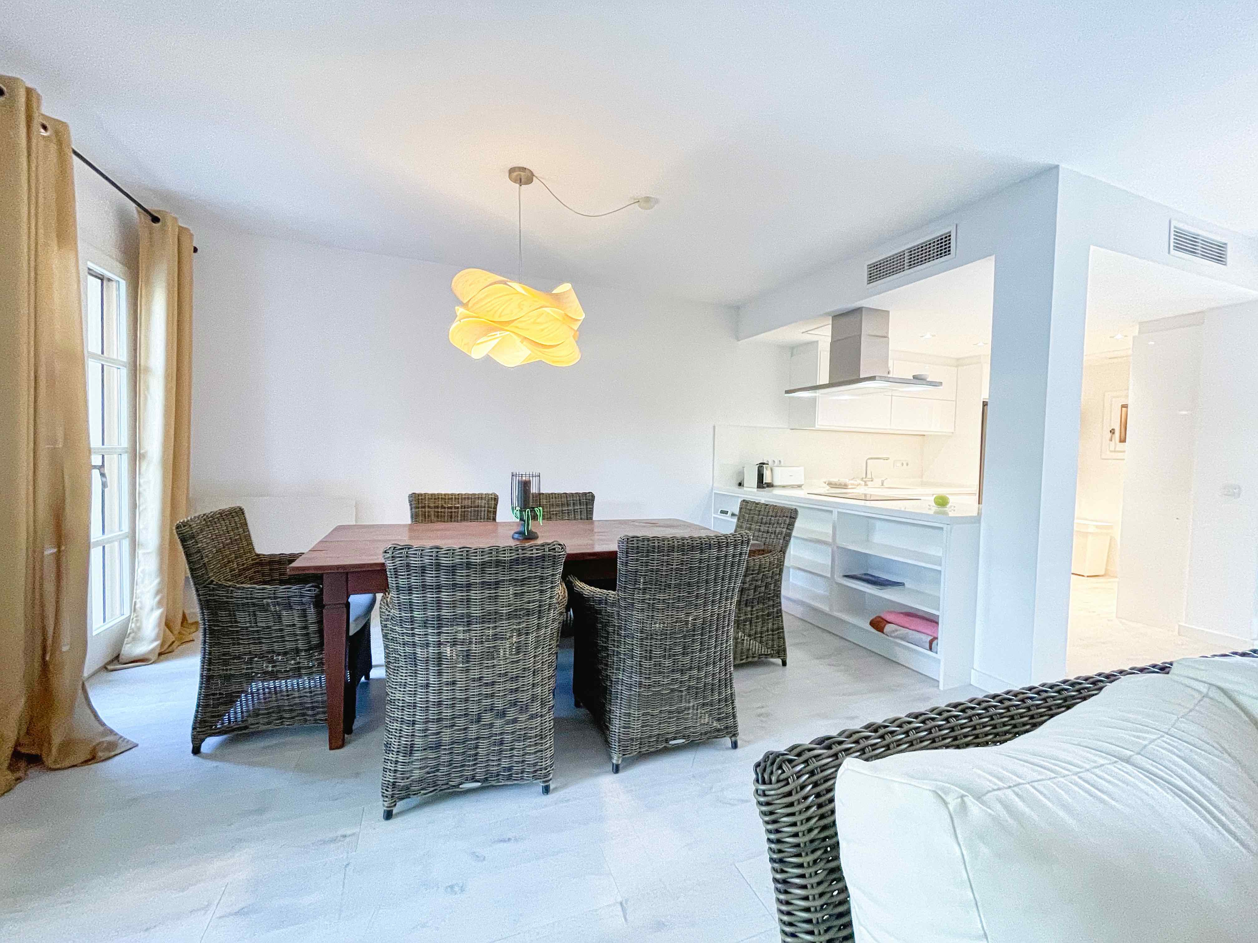 Townhouse in a beautiful residential community in Santa Ponsa