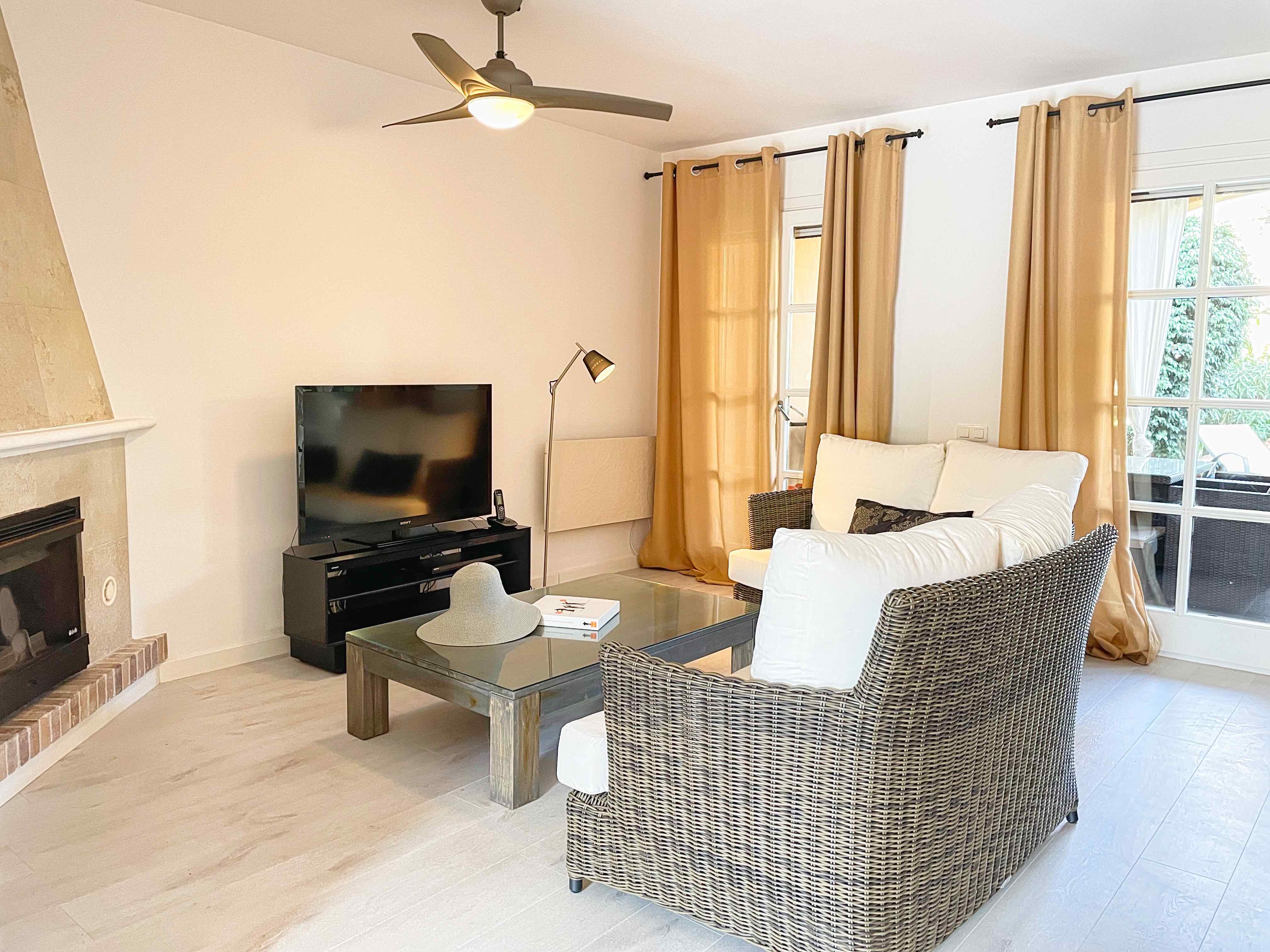 Townhouse in a beautiful residential community in Santa Ponsa