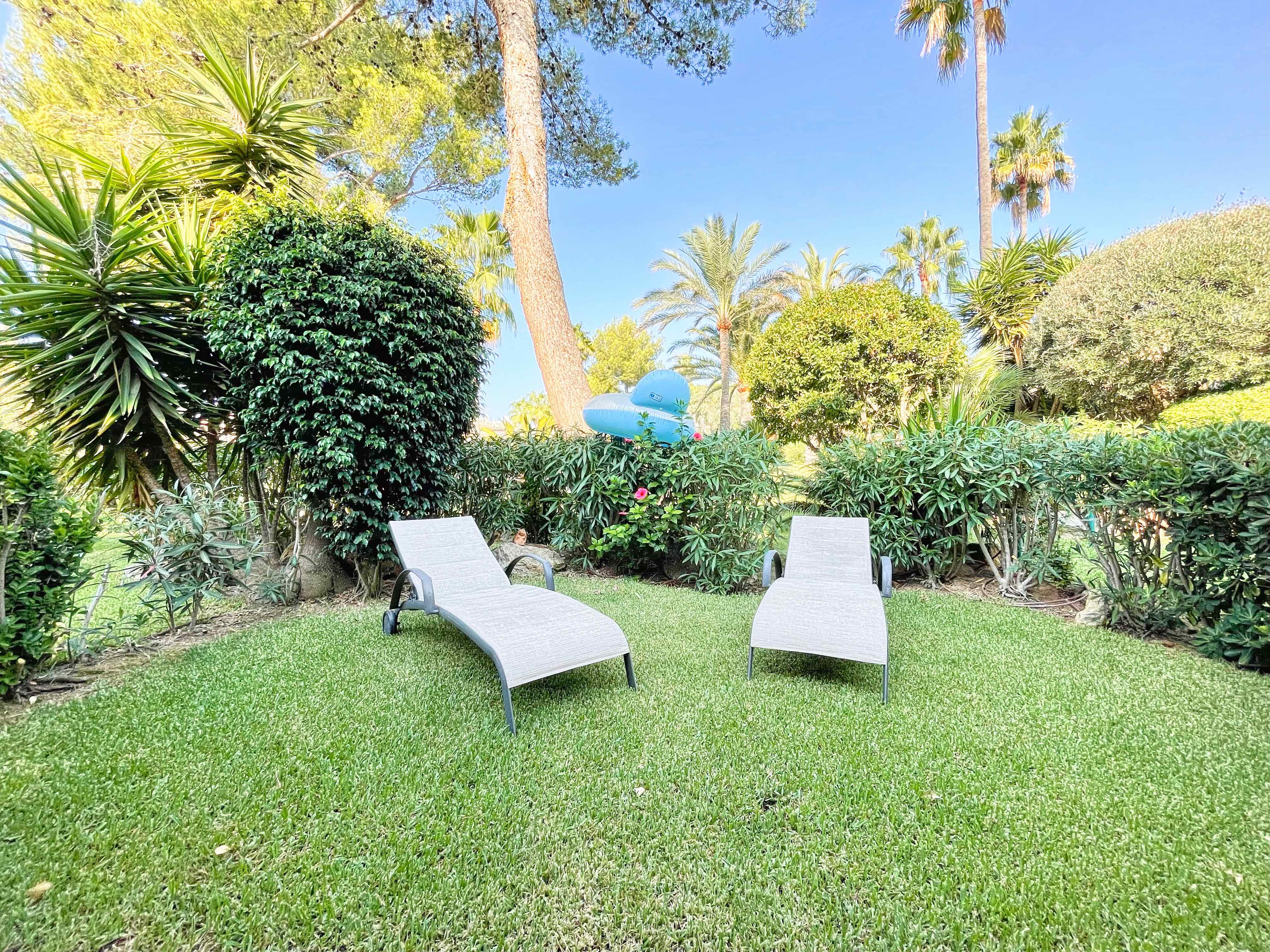 Townhouse in a beautiful residential community in Santa Ponsa