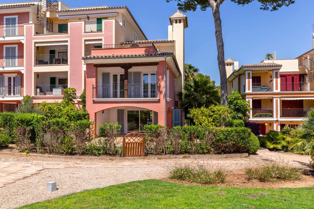 Beautiful town house in Nova Santa Ponsa