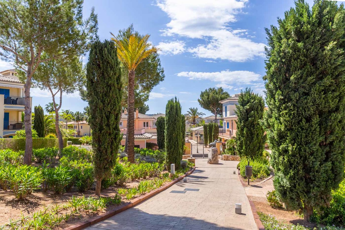 Beautiful town house in Nova Santa Ponsa