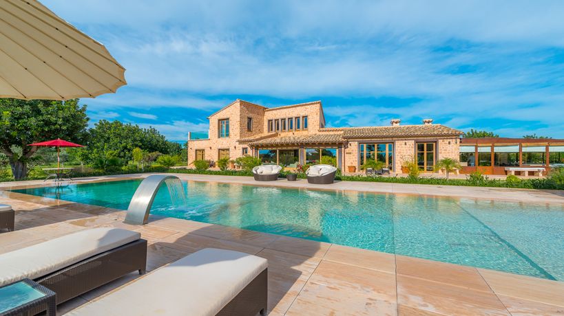 Luxury townhouse in Nova Santa Ponsa