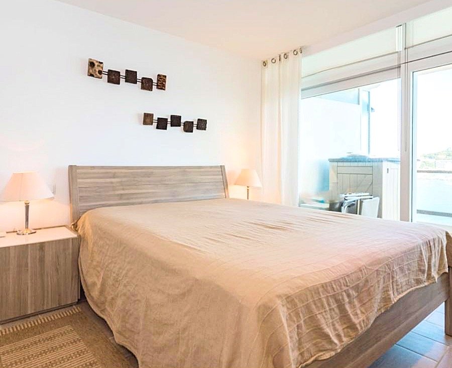 Spacious apartment in sea front of Santa Ponsa