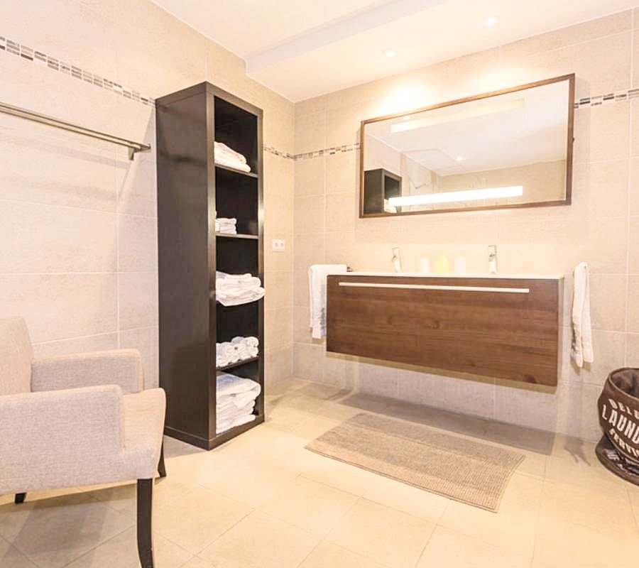 Spacious apartment in sea front of Santa Ponsa