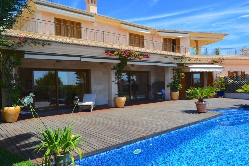 Odoo • Image and Text