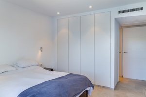 017-luxus-reihenhaus-in-santa-ponsa-mit-meerblick-luxury-town-house-in-santa-ponsa-with-sea-views-casa-adosada-con-vistas-al-mar-en-santa-ponsa (1).jpg