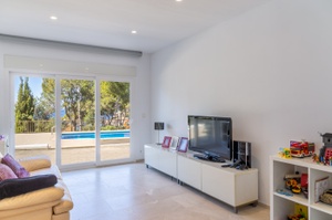 018-luxus-reihenhaus-in-santa-ponsa-mit-meerblick-luxury-town-house-in-santa-ponsa-with-sea-views-casa-adosada-con-vistas-al-mar-en-santa-ponsa (1).jpg