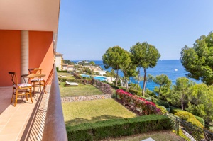 Luxury flat in seafront residence in Sol de Mallorca