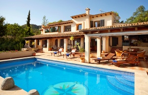 Mediterranean style villa in Bendinat with views to the sea &amp; castle