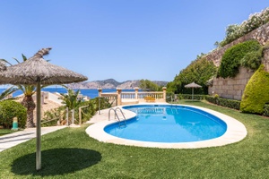 Apartment at the sea front residence in Santa Ponsa