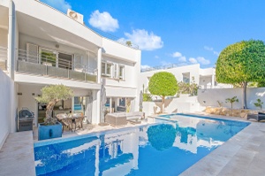 AMAZING: semi-detached house in Puerto Andratx