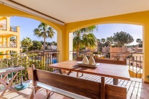 Spacious penthouse in a luxury Golf residence in Nova Santa Ponsa