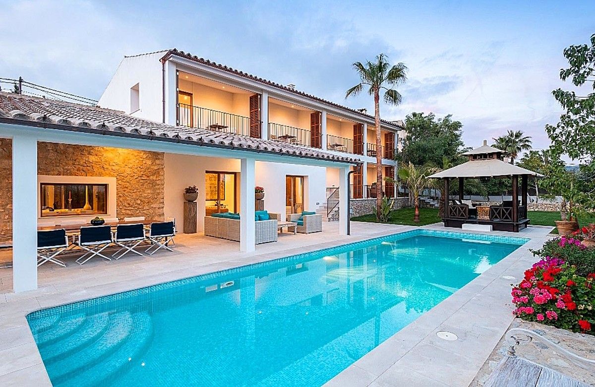 Villa de lujo en pueblo Calvià