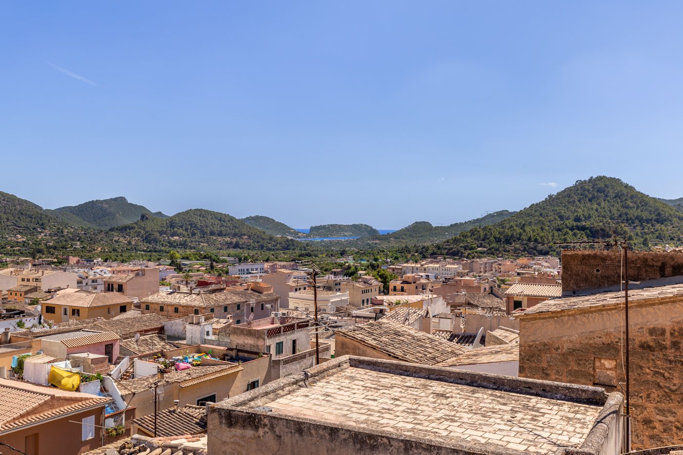 INVESTMENT: Authentic town house in Andratx Village